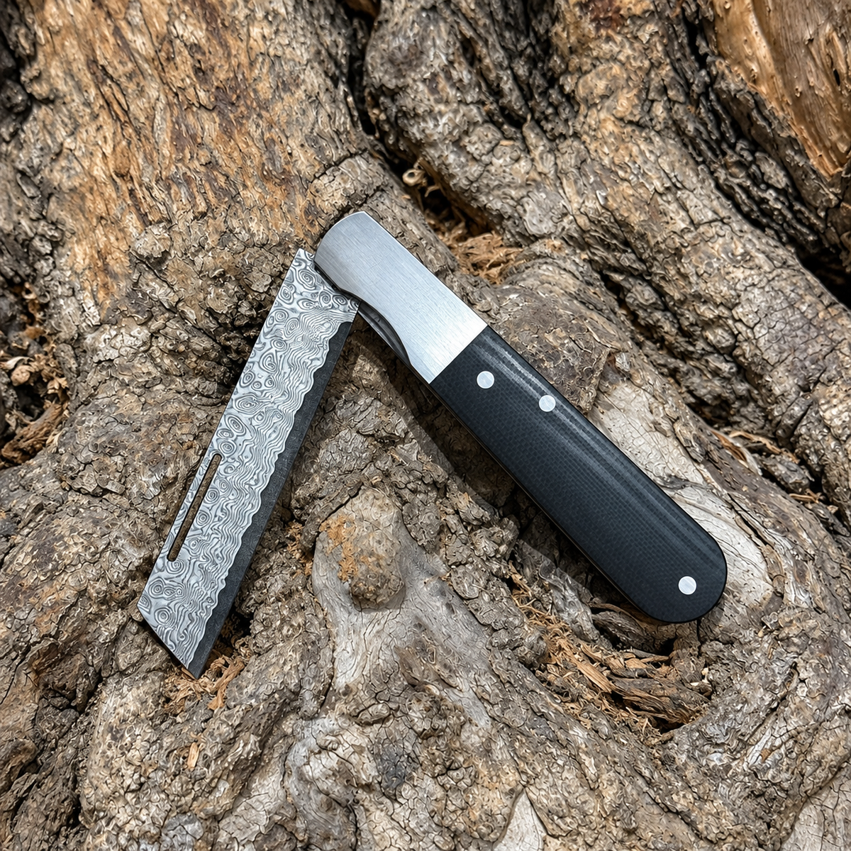 H.I.M.L- Folding Knives
